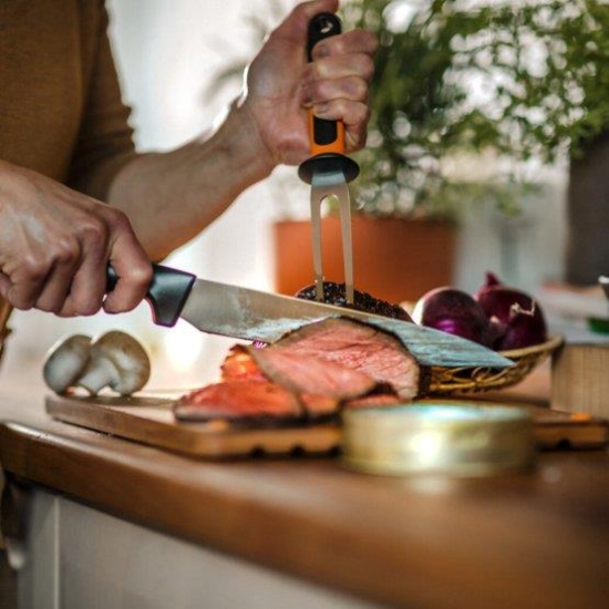 FISKARS Nóż do mięsa 21 cm a'6 (1057539)-106360